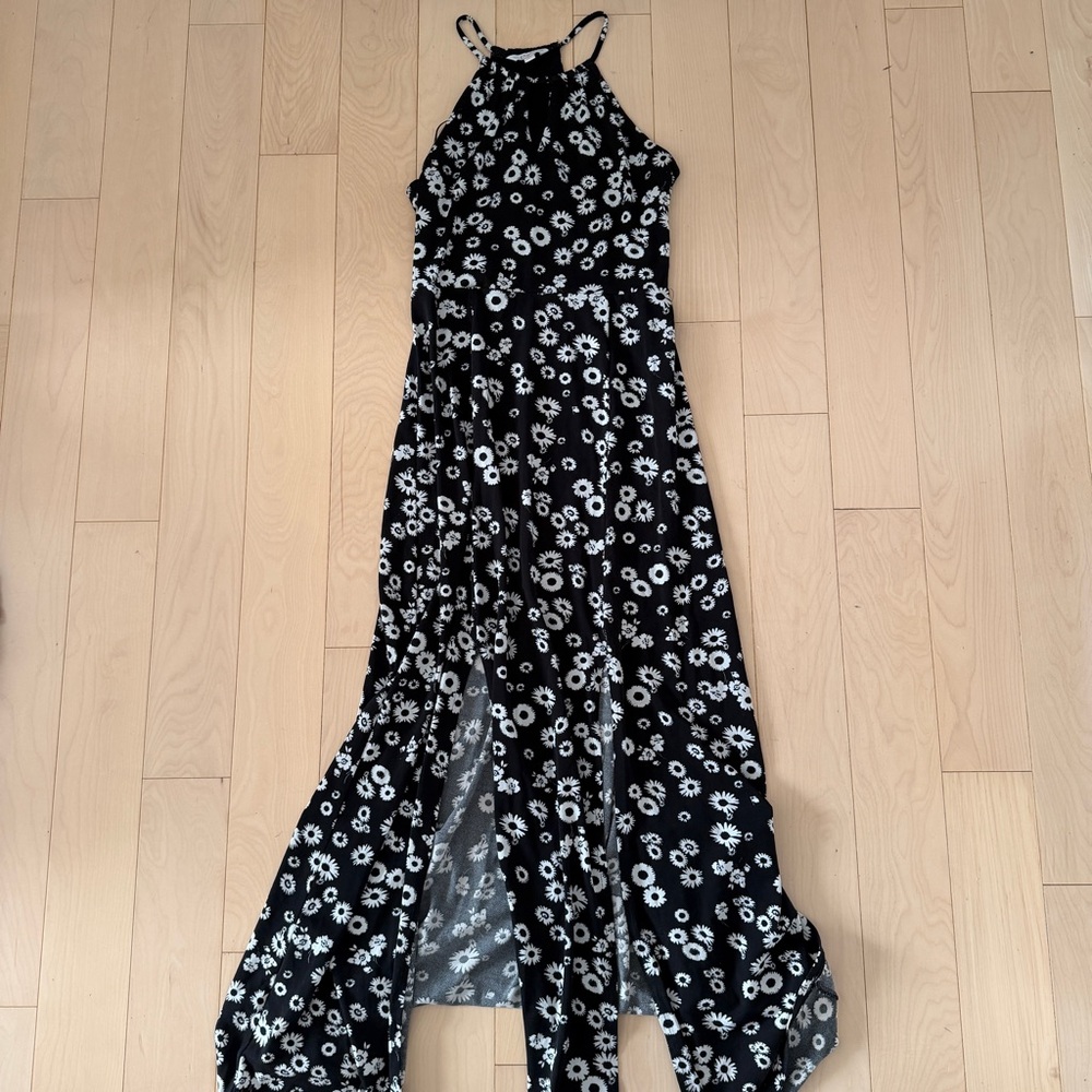 Candies Black and White Sleeveless Floral Maxi Dress